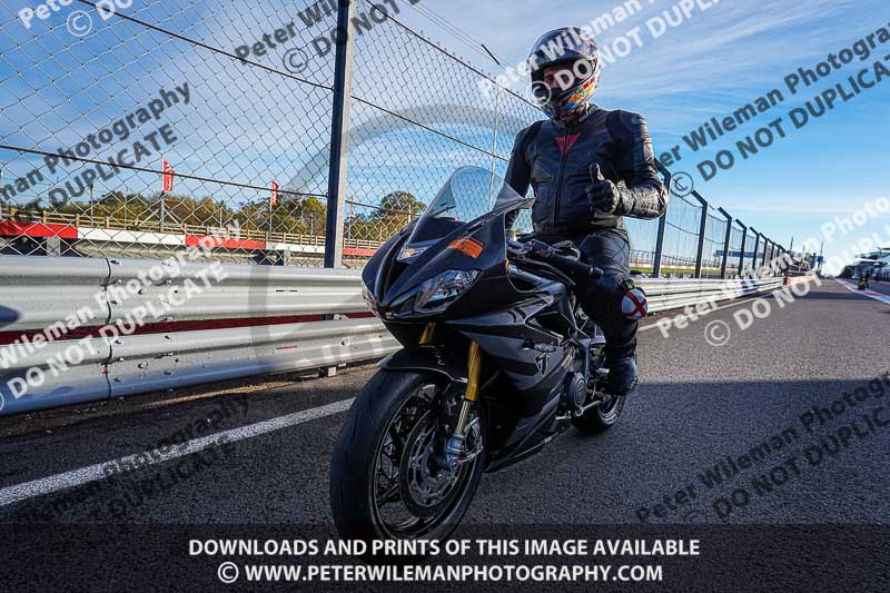 donington no limits trackday;donington park photographs;donington trackday photographs;no limits trackdays;peter wileman photography;trackday digital images;trackday photos